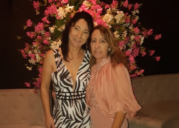 Eneida das Graças Marqueti com a irmã, Celeide Arantes. Foto: Whatsapp/F3 Notícias