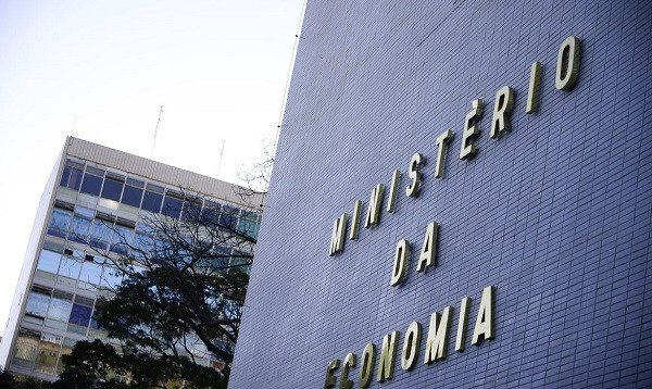 Fachada do Ministério da economia na Esplanada dos Ministérios. Foto: Marcelo Machado Jr/Agência Brasil