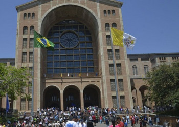 Mesmo a distância, veja como mandar intenções de missa e fotos Santuário de Aparecida