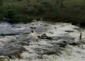 Após Bombeiros encontrarem vítimas de cabeça d’água, cachoeira ficará fechada