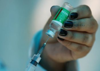 Fiocruz recebe mais 2 milhões de doses na próxima semana