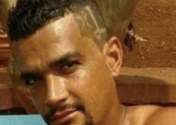 Adolescente de 14 anos mata padrasto com facada no coração