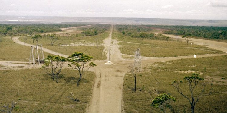 Praça do Cruzeiro, onde ia ser Brasília ainda, em fevereiro de 1955. Foto: Arquivo Público-DF/Divulgação