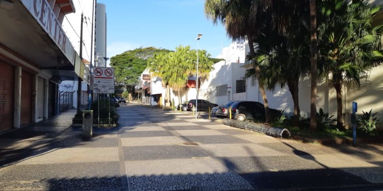 Centro de Franca, na primeira semana de lockdown, em maio. Foto: Renato Viana Albarral/F3 Notícias Whatsapp