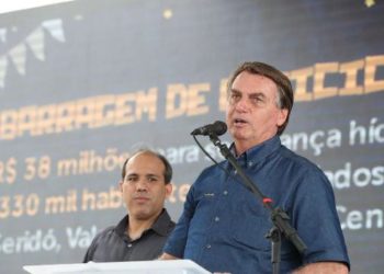 Com obstrução intestinal, Bolsonaro será levado para São Paulo