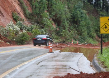 Chuva forte causa mortes em Ribeirão Preto, Jaú e mais 5 cidades do estado