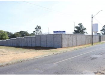 Canil municipal de Franca passa a ter muro de proteção