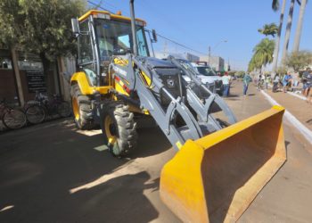 Estado faz entregar de Poupatempo e obras em rodovia e ginásio em Franca e região