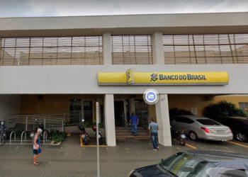 Vigilante encontra segurança de 35 anos morto dentro de banco, na Vila Aparecida