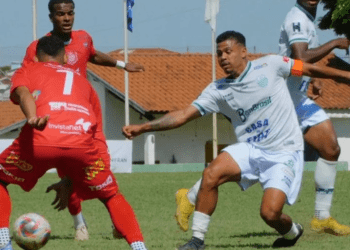 Favorecida na rodada, Francana segue no topo da tabela da competição