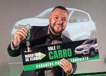 Corretor de Franca vai a evento de mercado imobiliário e ganha carro de R$ 65 mil