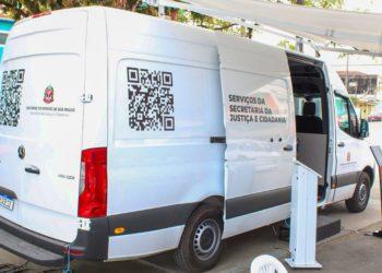 Cidadania Itinerante: van atende em Igarapava