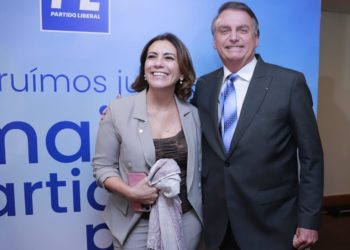 Ex-presidente Bolsonaro confirma visita a Santos para participar de entrega de viaturas
