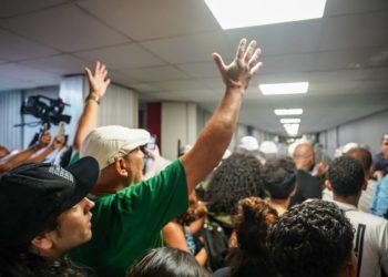 Só Delegada Graciela vota contra e Sabesp pode ser privatizada