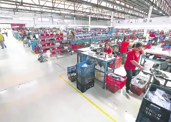 Franca perde mais uma fábrica de calçados e Ferracini demite centenas perto do Natal