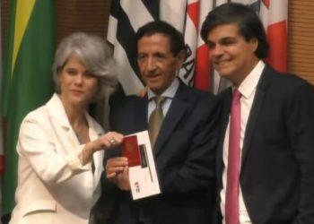 OAB-SP faz cerimônia especial para receber, aos 68 anos, Gilson de Souza como advogado