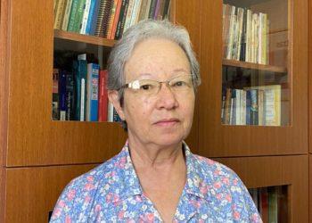 Escritora da Academia Francana de Letras lança obra de crônicas sobre viagens