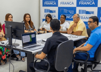 Della Motta assume presidência da Câmara, define equipe de trabalho e recebe conselheiros tutelares