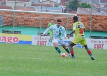Francana faz 2 gols e vence Jabaquara no Lanchão, com jogo de emoção e sufoco
