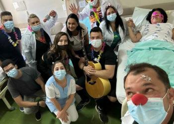 Hospital em Franca promove bloco de Carnaval para pacientes para ajudar no dia a dia da internação
