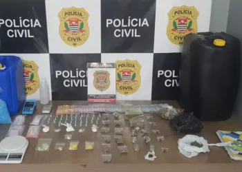 No Paineiras, jovem de 21 anos mantinha comércio ilegal com venda de cinco tipos de drogas