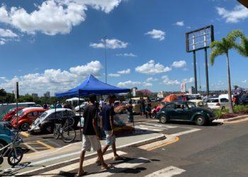 Encontro de carros antigos e tunados em Franca acontece neste domingo