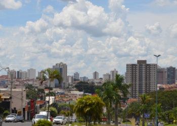 Conferência procura obter opinião de população, mas acontece em horário comercial