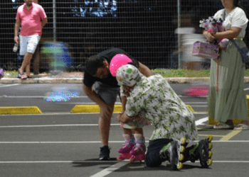 Grupo de patinação faz encontro em shopping para promover prática em Franca