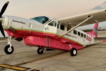 Modelo de avião que faz viagem para Franca empina com passageiros, em Campinas