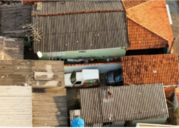 Com denúncia anônima e drone, Polícia Militar encontra carros furtados escondido no Jardim Aeroporto