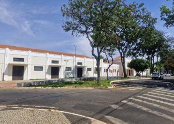 Comerciantes do bairro Estação reclamam de prejuízos com obras da Prefeitura