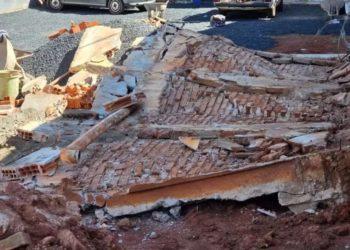 Desabamento de muro deixa trabalhador em estado gravíssimo em Franca