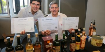 Orgulho da Região Cachaça Barra Grande conquistou três medalhas em concurso e entra para Rota da Cachaça.