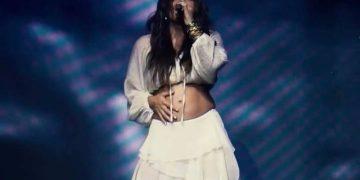 Lauana Prado anuncia gravidez durante show no Rio de Janeiro