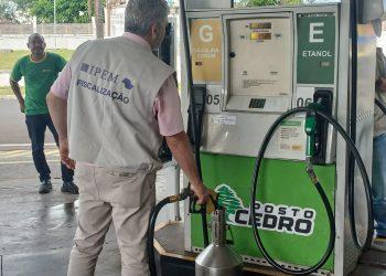 Operação da Fazenda interdita bombas do Posto Cedro em Franca