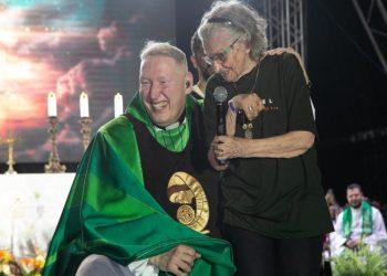 Padre Marcelo realiza tarde de dedicatória no Iguatemi nesta terça-feira (14) em Ribeirão Preto.