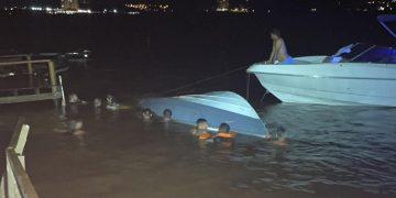 Colisão de lancha com píer termina com seis mortos e nove feridos em Rifaina.