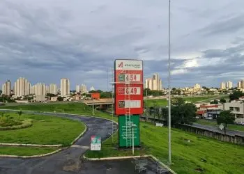 Diesel começa a faltar em Franca e posto já está há 4 dias sem combustível.