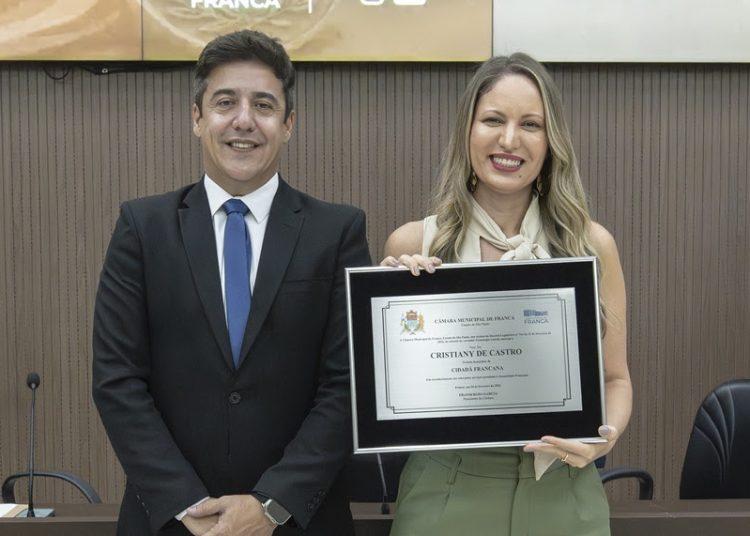 Trajetória dedicada à inclusão: Cristiany de Castro recebe título de Cidadã Francana