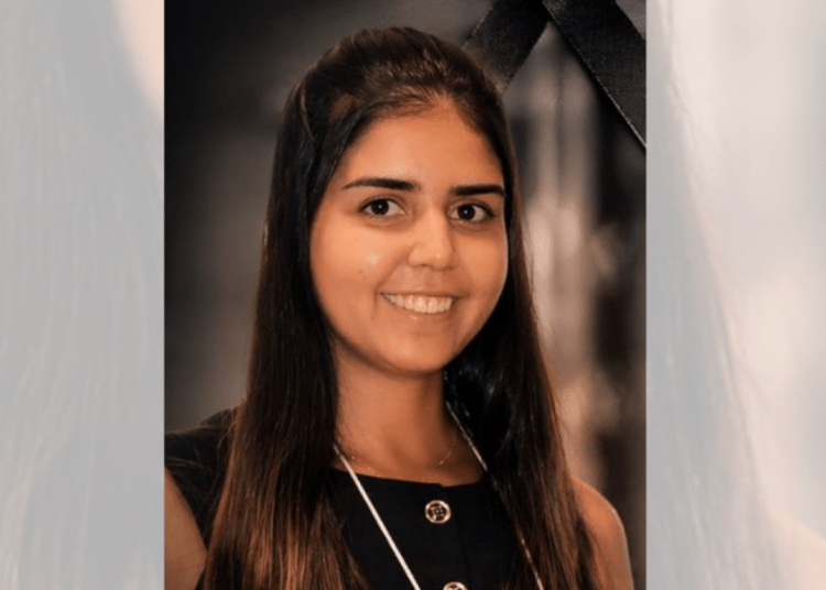 Jovem atacada com álcool e fogo morre após dias internada