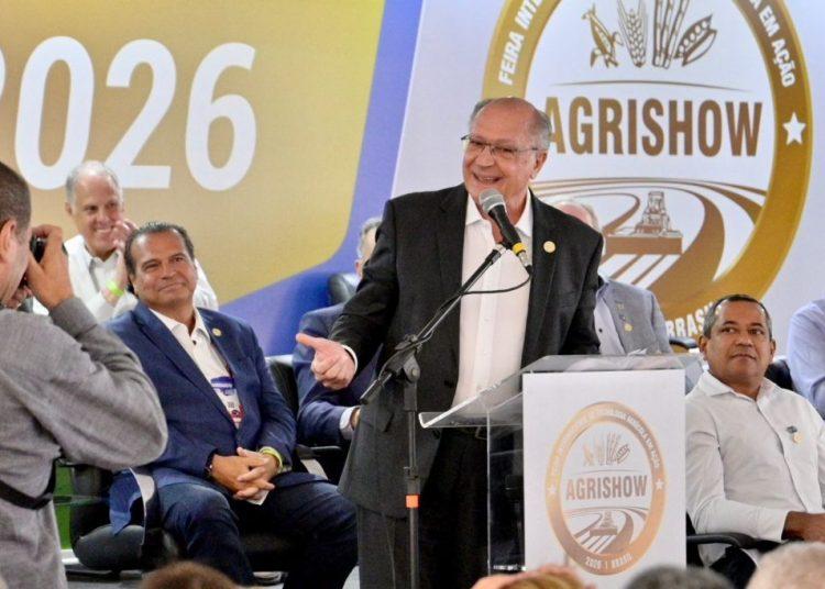 Agrishow começou em Ribeirão Preto com 900 marcas e anúncio de R$ 10 bilhões em crédito para o agro