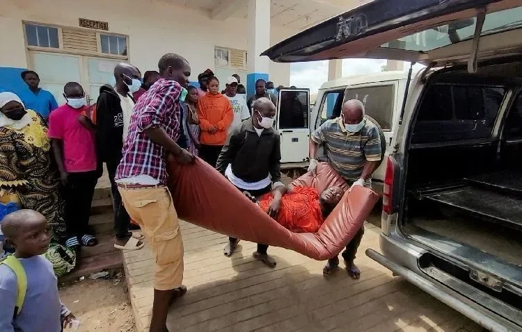 OMS emite alerta global após surto de ebola na África; doença já causa mortes e preocupa autoridades internacionais