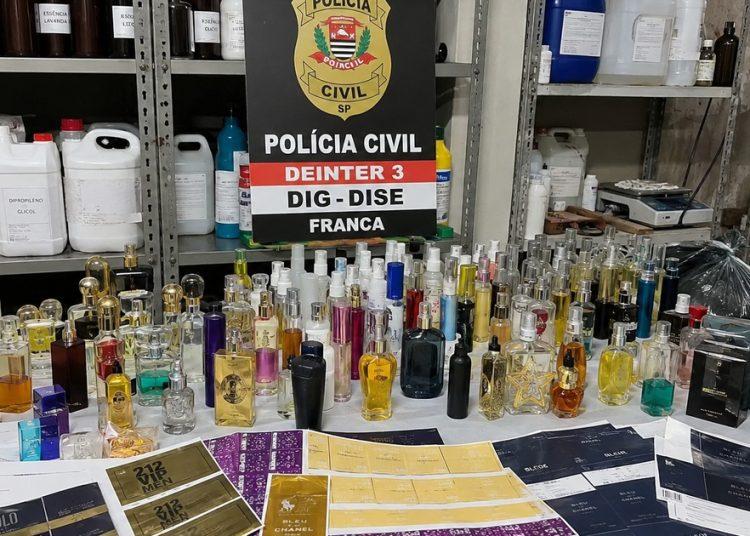 Fábrica clandestina de perfumes falsificados é descoberta em Franca; produtos eram vendidos online