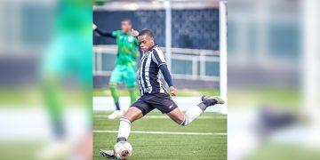 De Franca para o futebol brasileiro: Pedro Henrique, primo de Estêvão, desponta como nova promessa no Botafogo