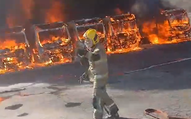 INCÊNDIO DESTRÓI 27 ÔNIBUS E CAUSA PREJUÍZO MILIONÁRIO EM BELO HORIZONTE