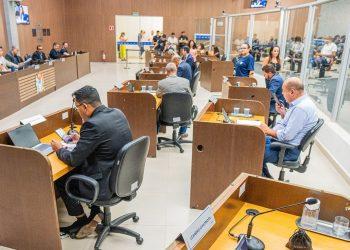 Câmara aprova prorrogação do Plano de Educação e regras para gestão de documentos