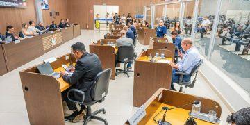Câmara aprova prorrogação do Plano de Educação e regras para gestão de documentos