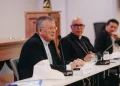CNBB rebate Flávio Bolsonaro após acusação sobre fake news envolvendo Nossa Senhora Aparecida