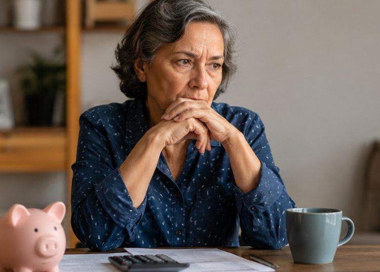PROPOSTA QUER IGUALAR EM 67 ANOS IDADE DE APOSENTADORIA DE HOMENS E MULHERES