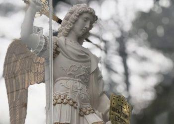 Diocese de Franca será consagrada a São Miguel no Hallel Instituto Hesed levará a imagem peregrina do arcanjo a Franca (SP) no sábado, 5 de setembro, segundo dia do tradicional festival de música católica